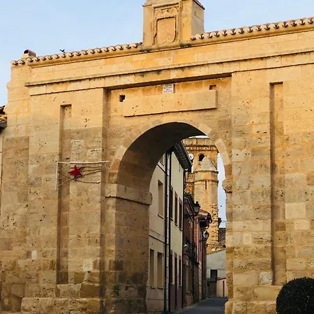 Ribera Del Duero Las Escuelas Apartamento *